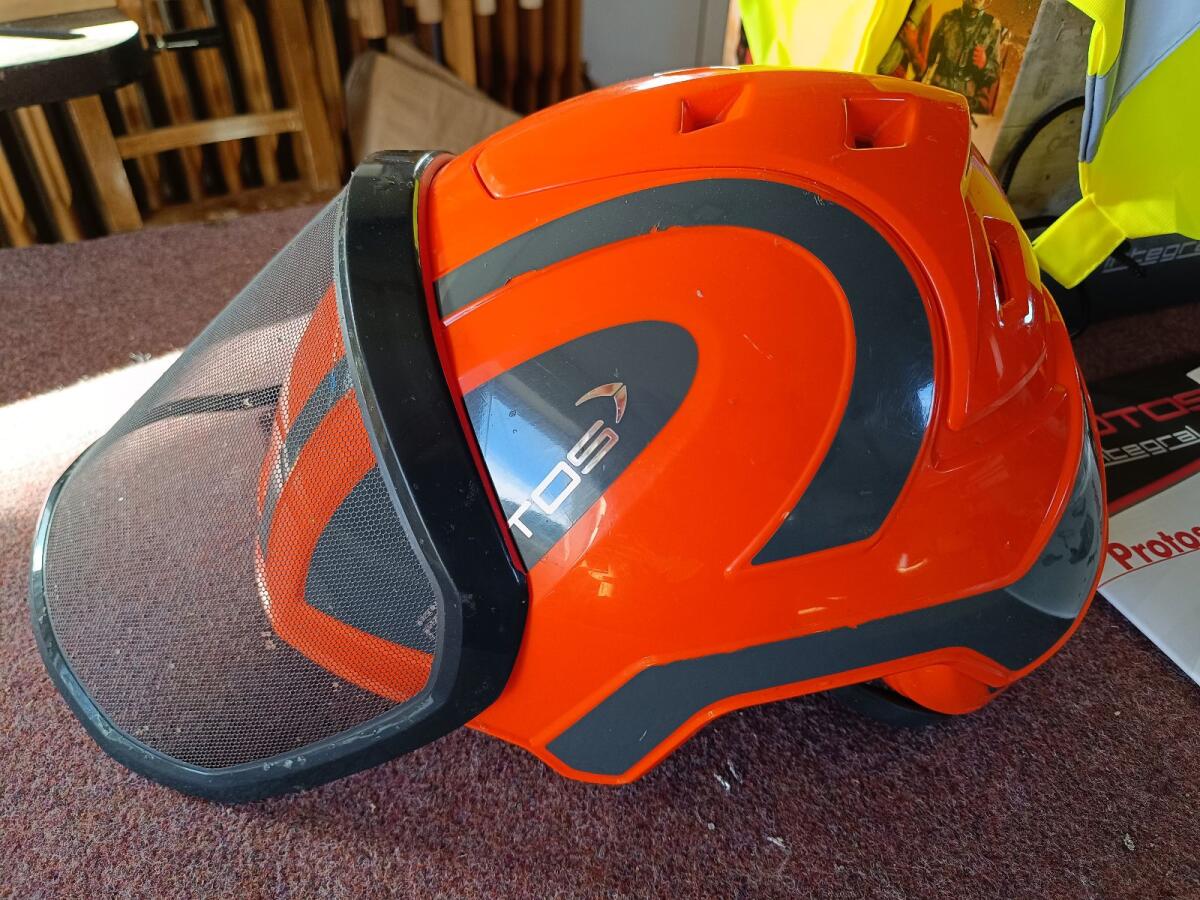 Pfanner (Protos) Forsthelm 1