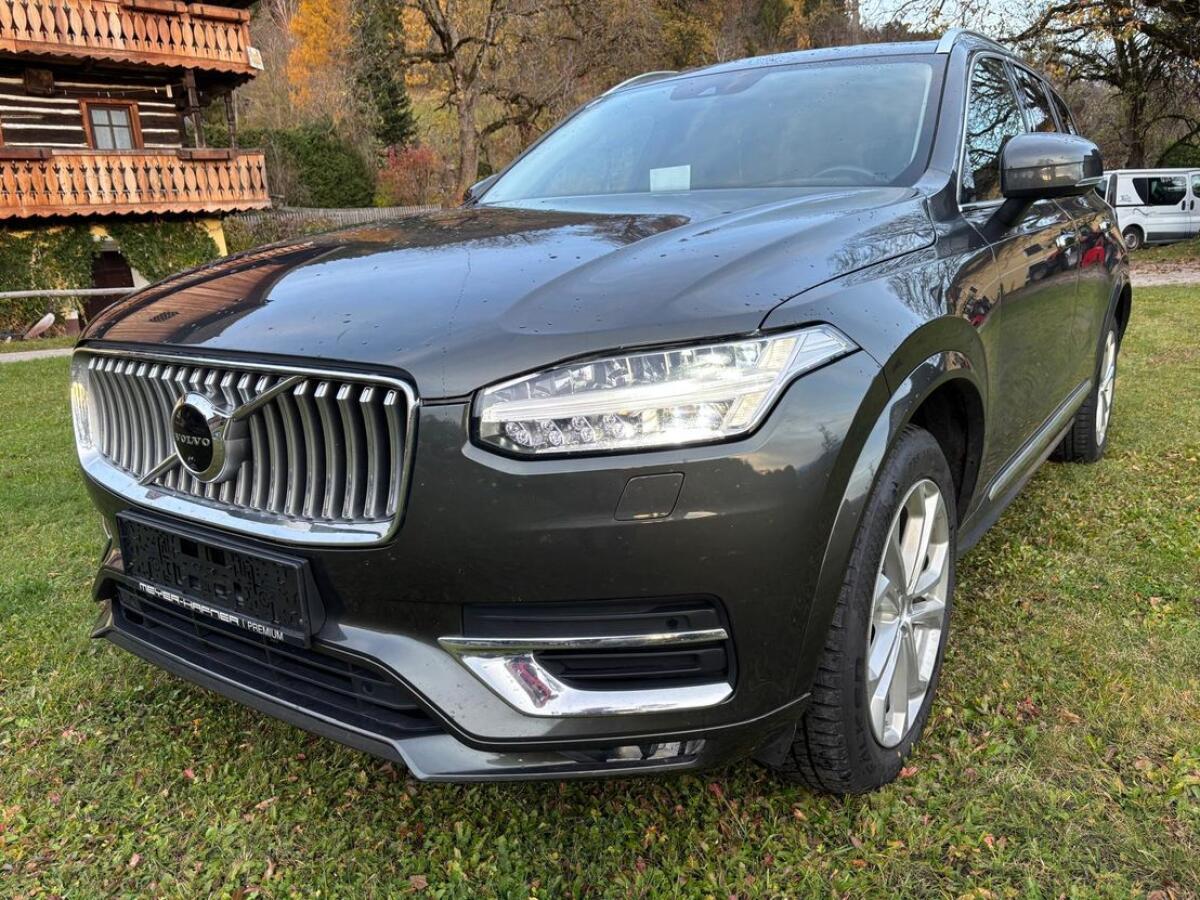 Volvo XC90 B5 AWD Inscription SUV/Geländewagen Mild Hybrid 1