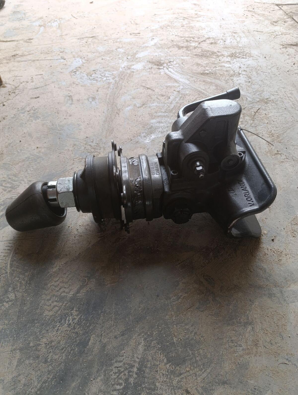 LKW Anhängerkupplung V.Orlandi Type EH501 1