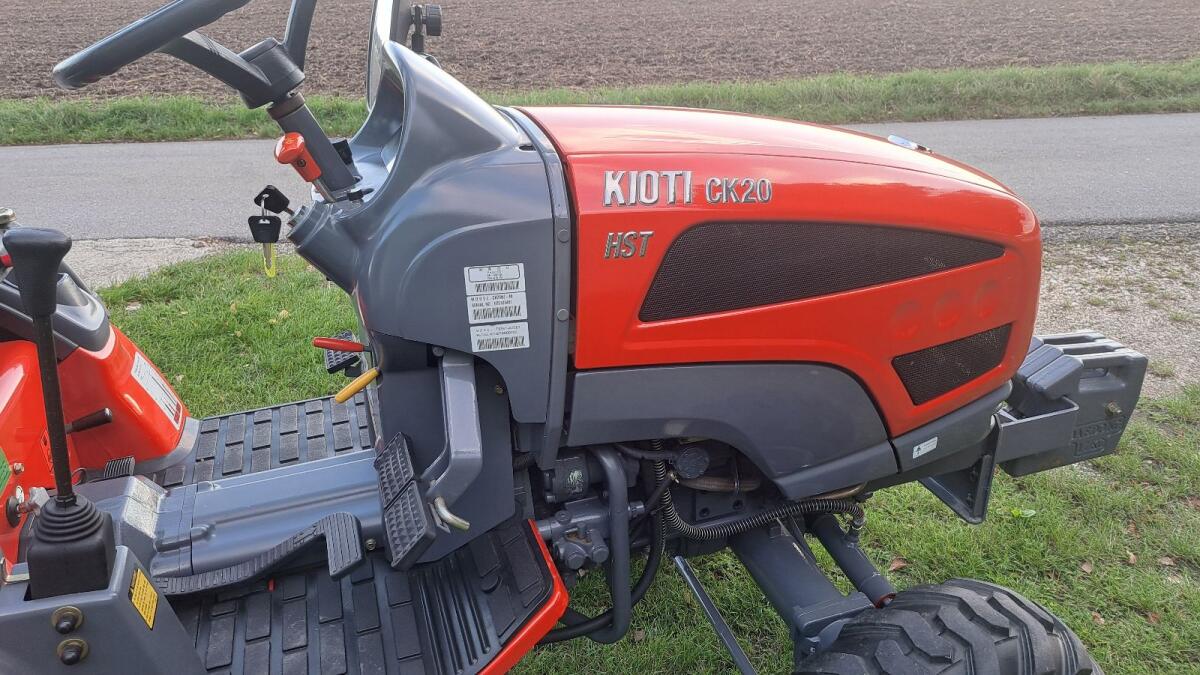 KIOTI CK20 HST Traktor 3