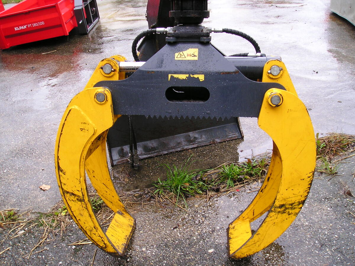 Verkaufe Uniforest Rückezange 1800S 2