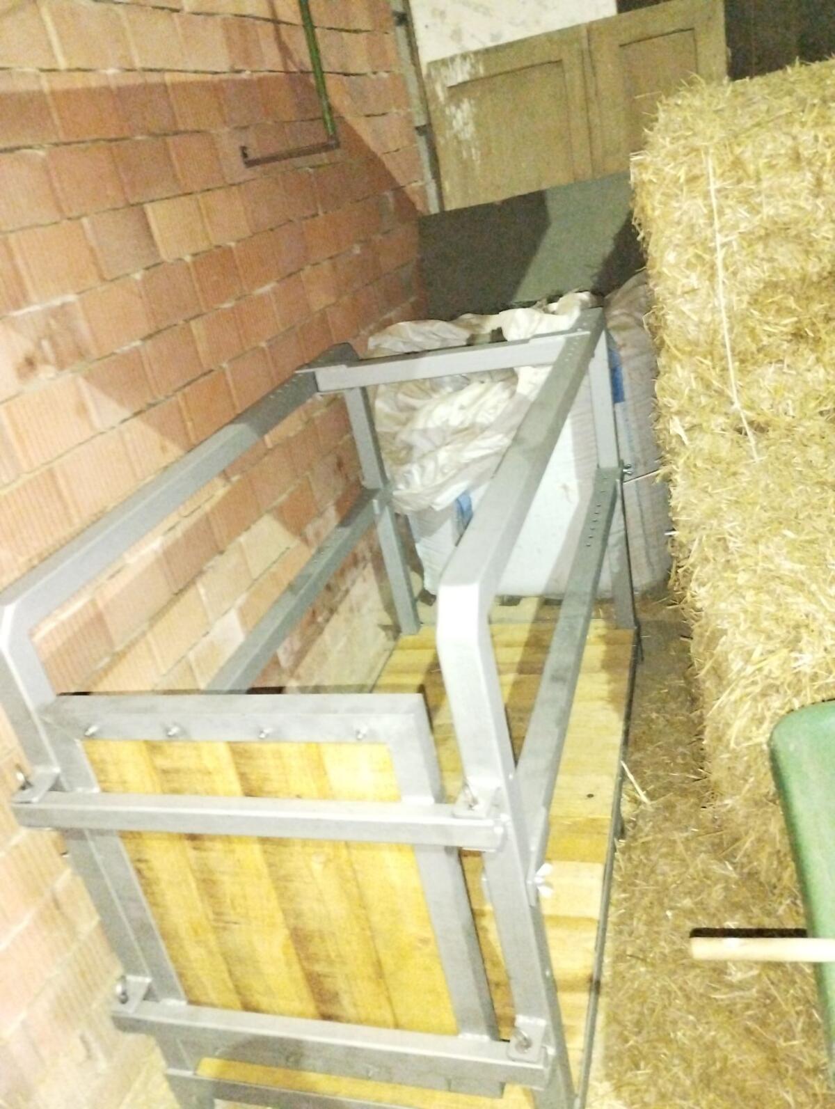 Pferde-Untersuchungsstand 1