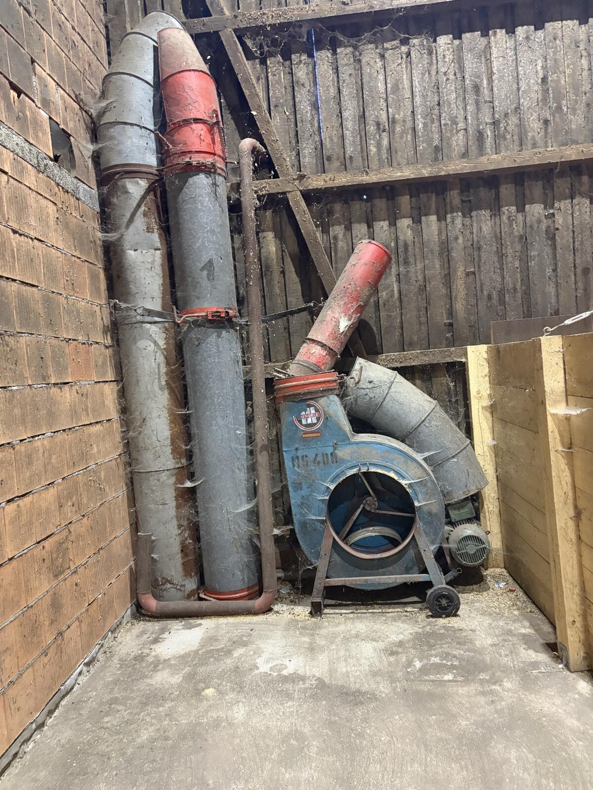 Gebläse, Rohre, Heuverteiler 1