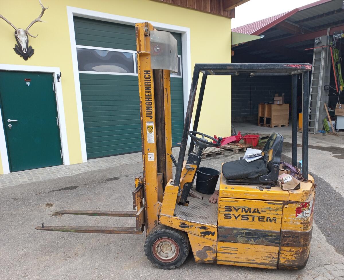 Jungheinrich Elektro-Stapler inkl. Ladegerät EFGA 512 G 115-350 PT 1