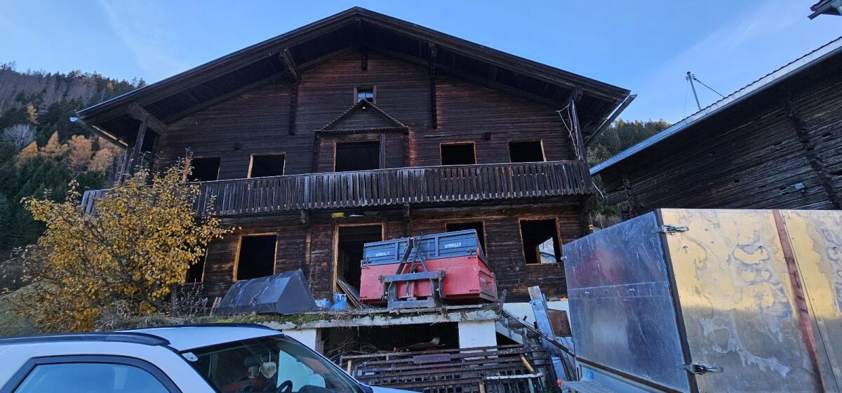Altes Bauernhaus zum Abtragen Altholz 3
