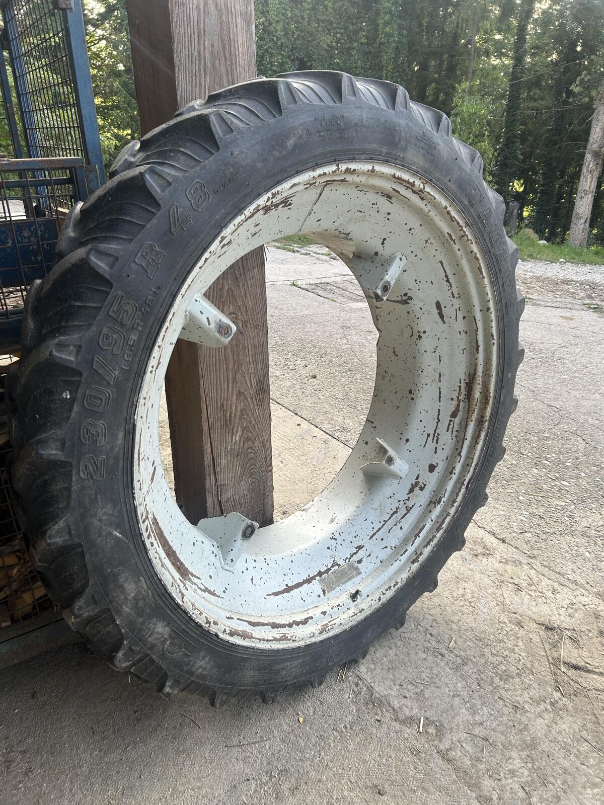 Trinker Zwillingsreifen zu 540/65 R38 1