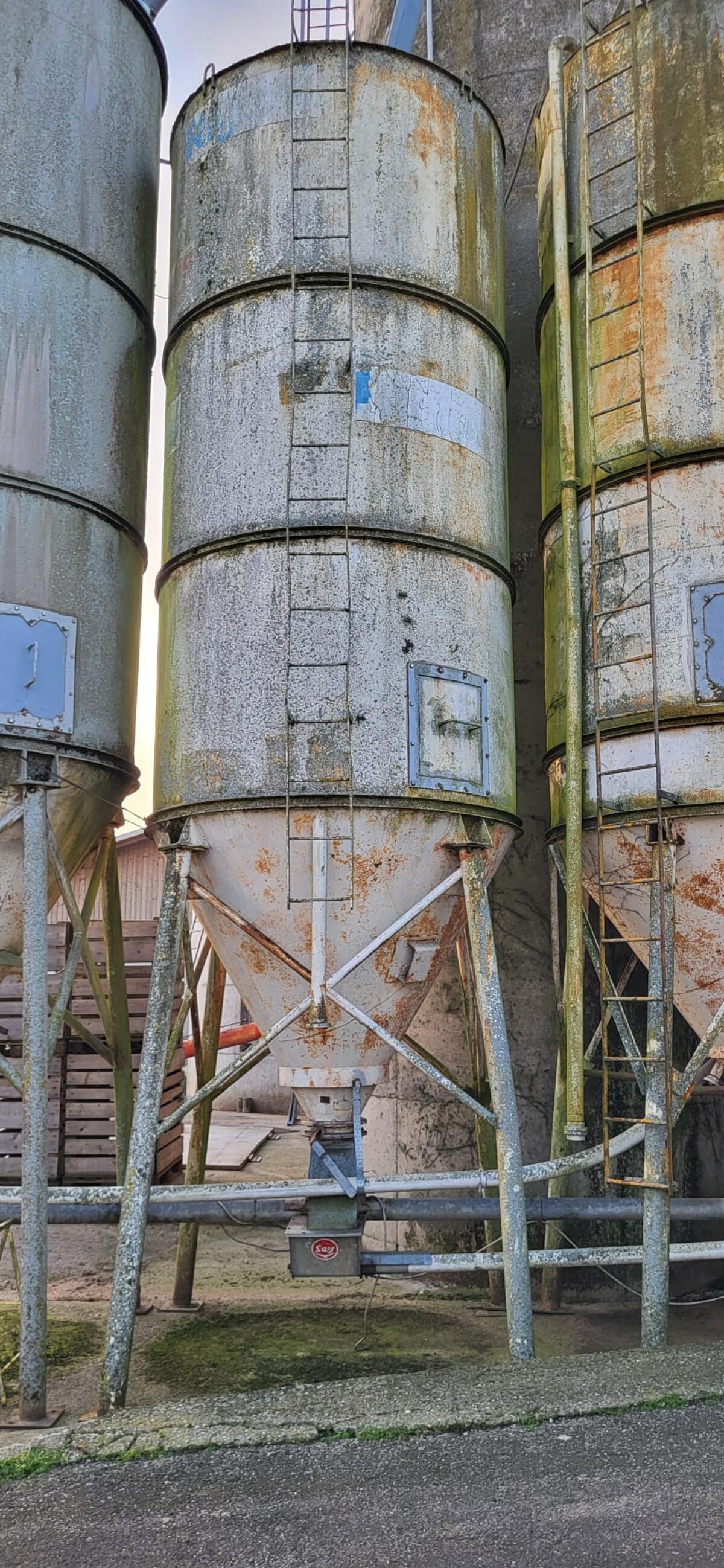 Silo 1