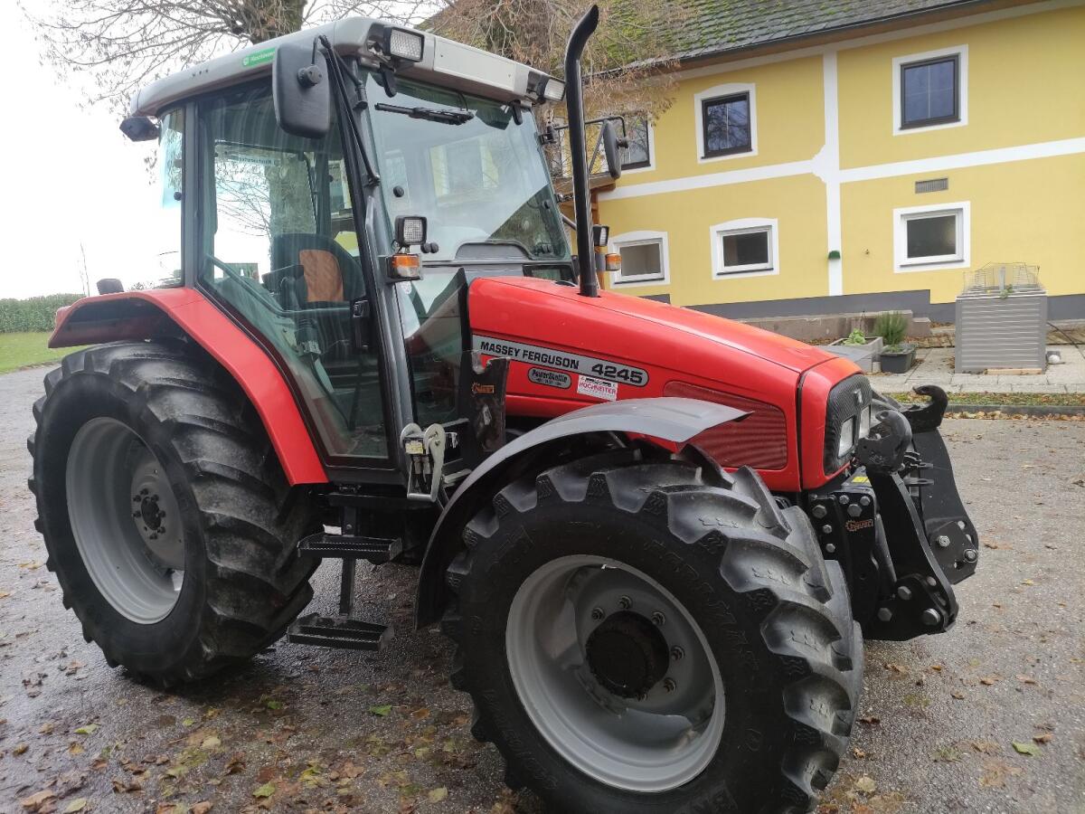 Massey Ferguson 4245 3