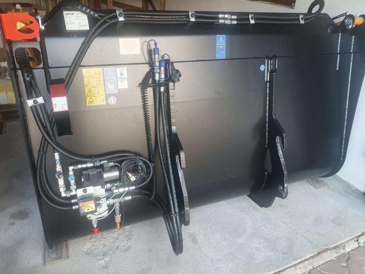 Emily Frässchaufel mit Weidemann-Aufnahme 3