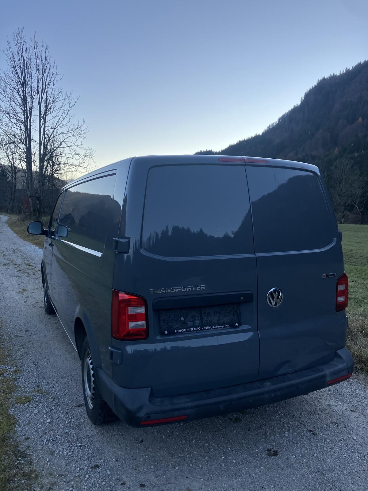VW T6 Transporter 4Motion 2