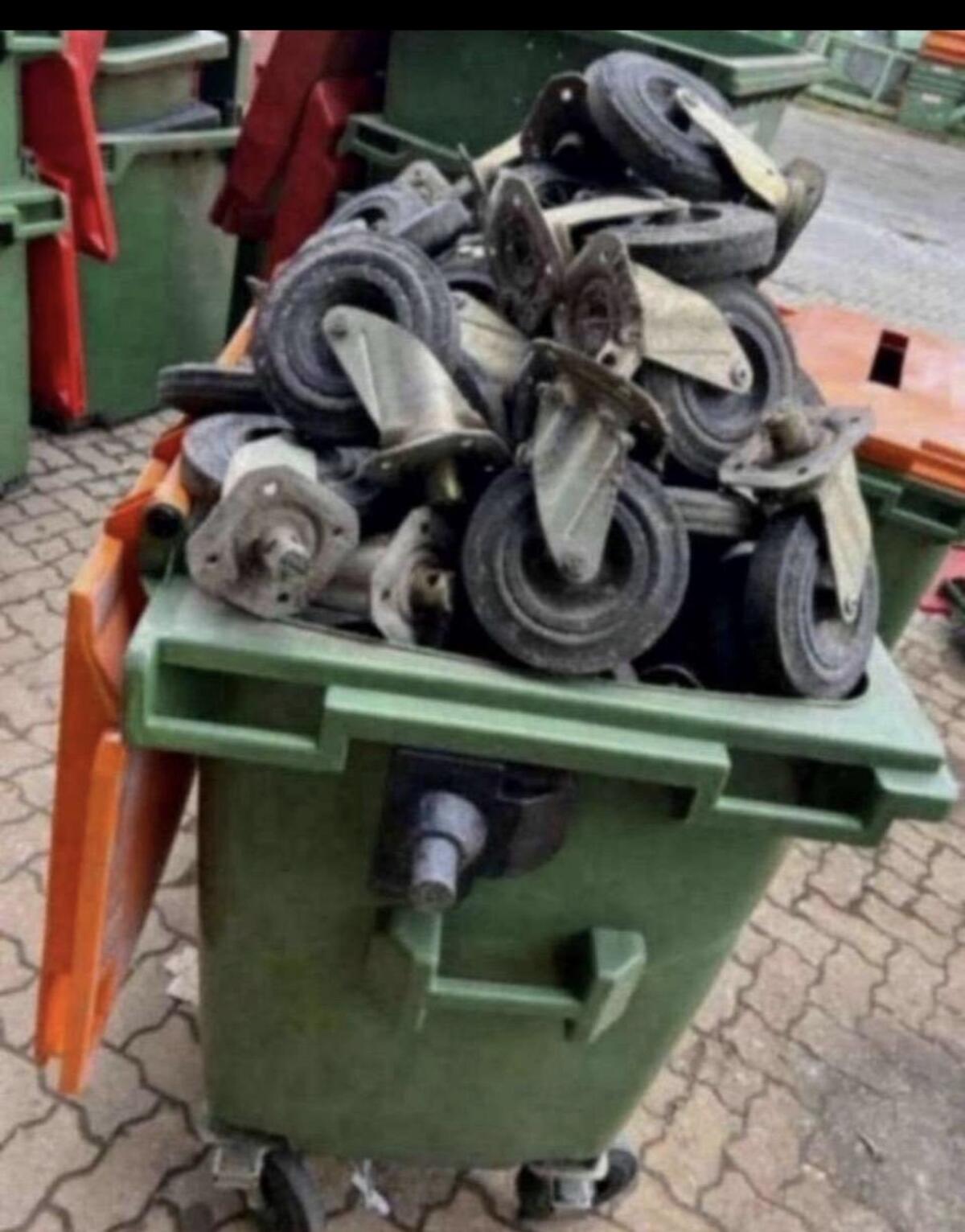 Schwerlast-Lenkrollen, ca. 100 Stk. 2