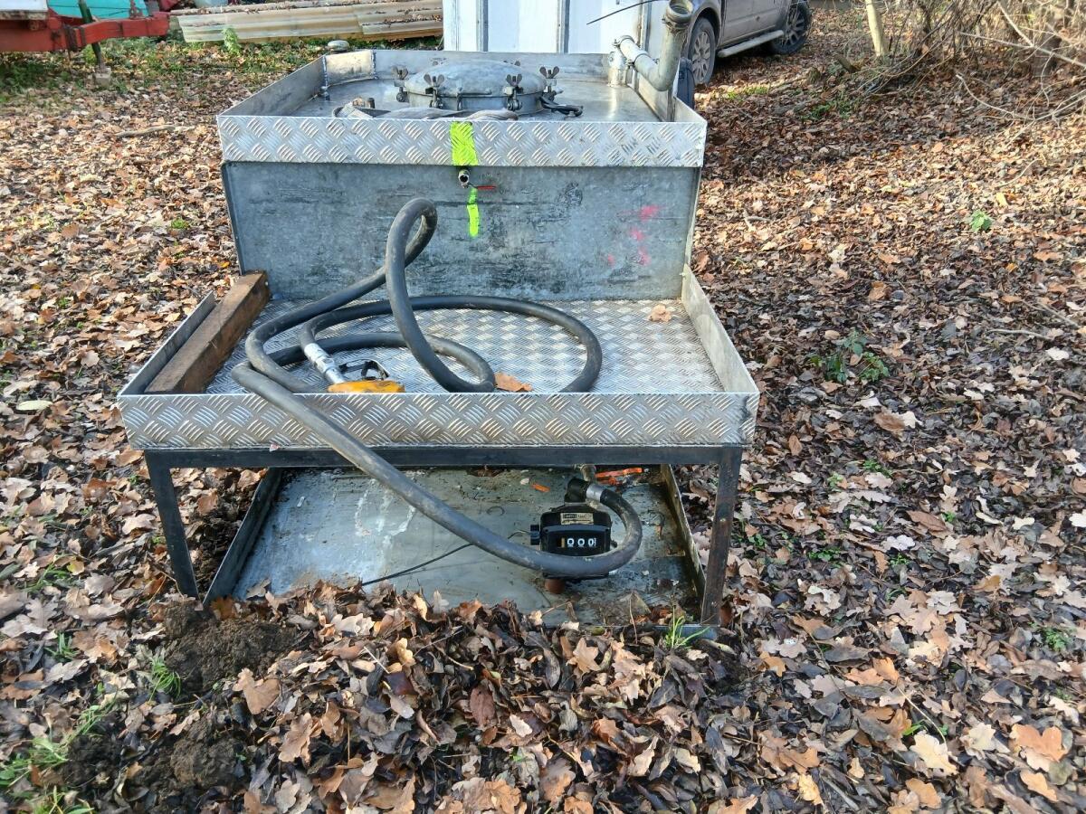 Dieseltank 1.000 l 2