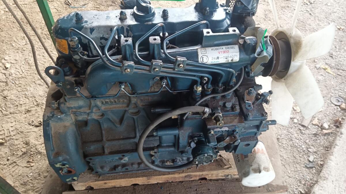 Kubota V1902 Motor (Diesel) 2