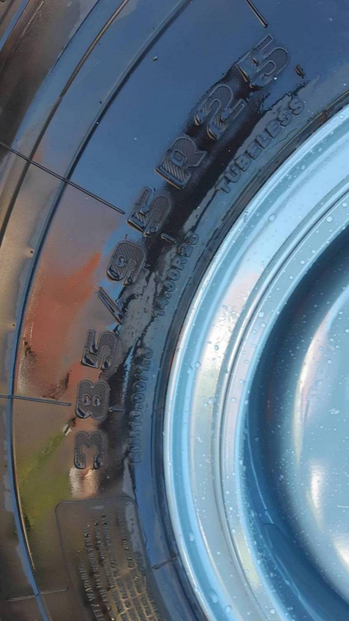 Satz Güllefass Pflegebereifung Reifen Mais 3