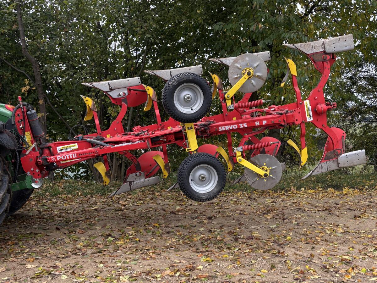 Pöttinger 4-Schar Servo 35 inkl. Ersatzteile 1