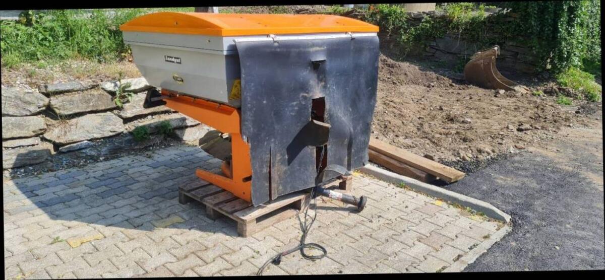 Landgut Salz-/Kunstdüngerstreuer 3