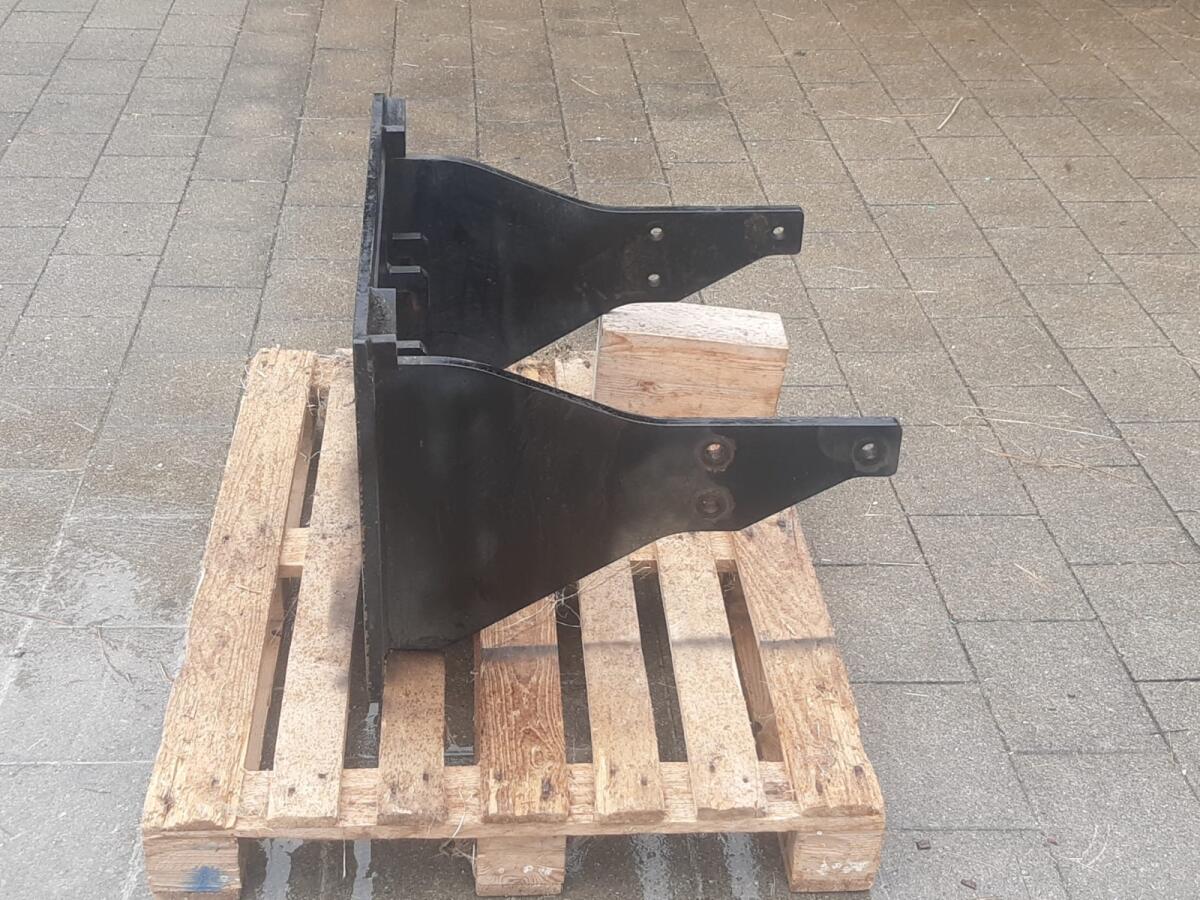 Schneepflugplatte / Kommunalplatte Lindner Geotrac 84 3