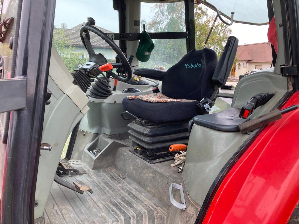 Massey Ferguson 5425 1