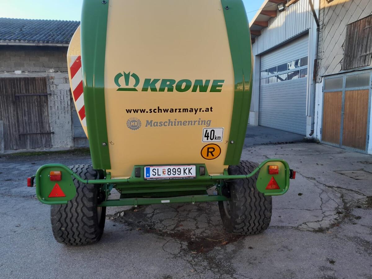 Verkaufe Rundballenpresse Comprima 150 XC 2