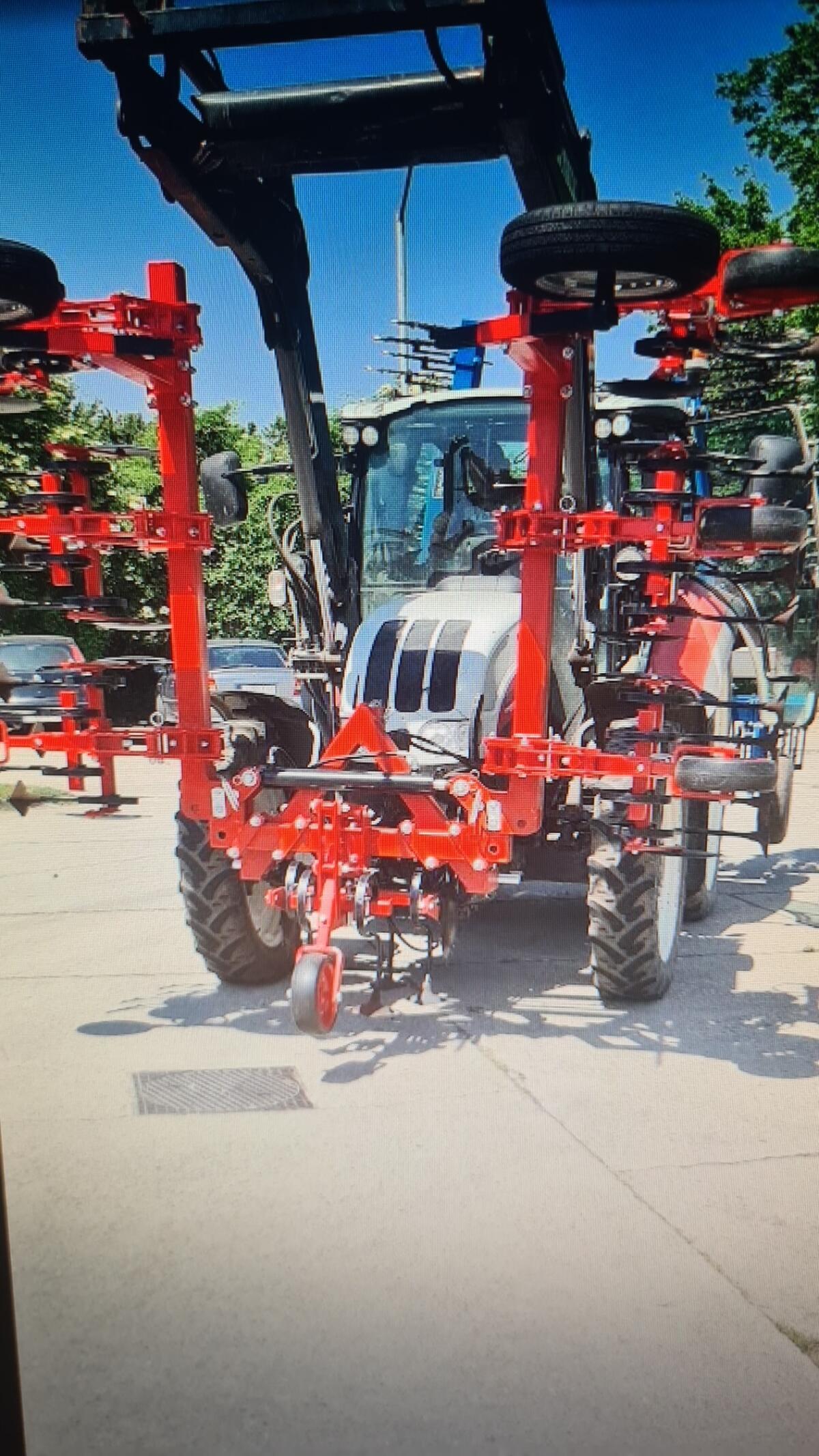 Hackgerät, 6-reihig, Frontanbau 2