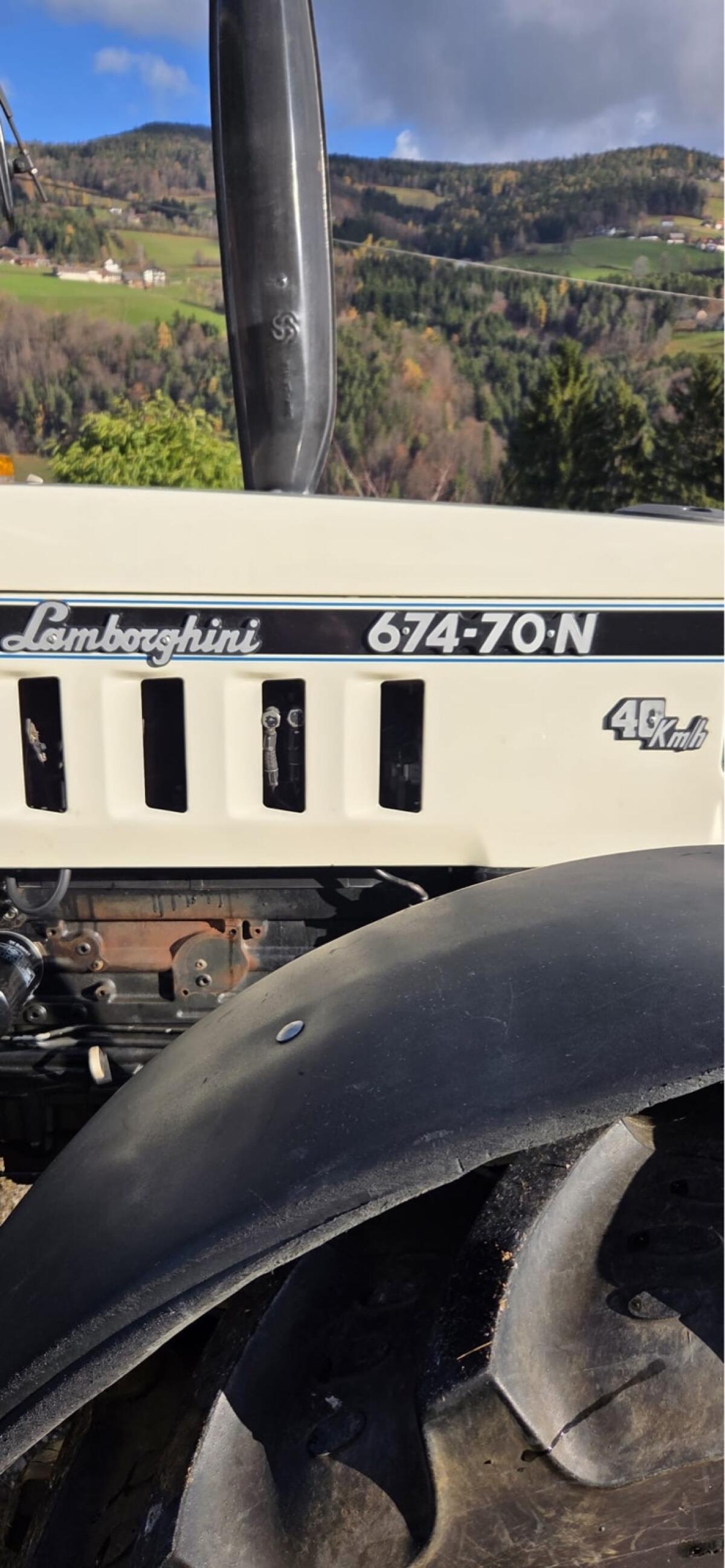 Lamborghini 674-70N VT Traktor 3