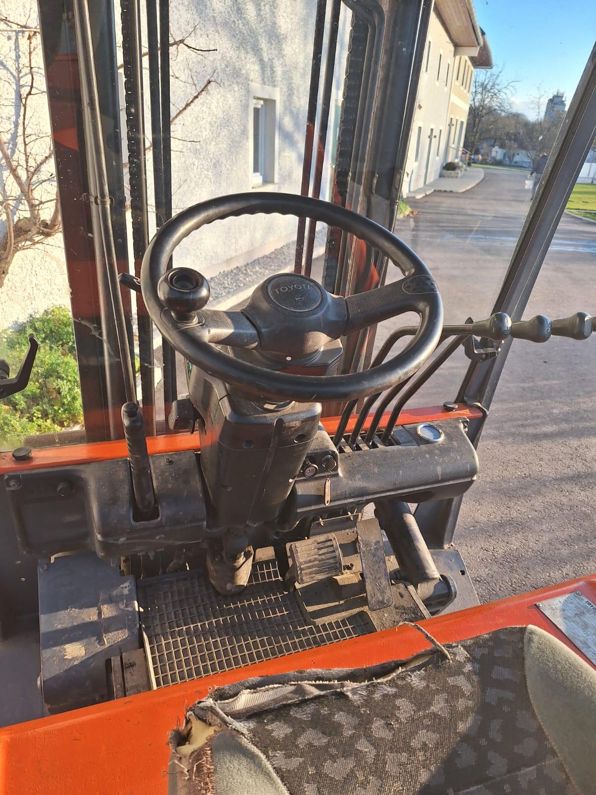 Verkaufe Toyota Elektrostapler 3