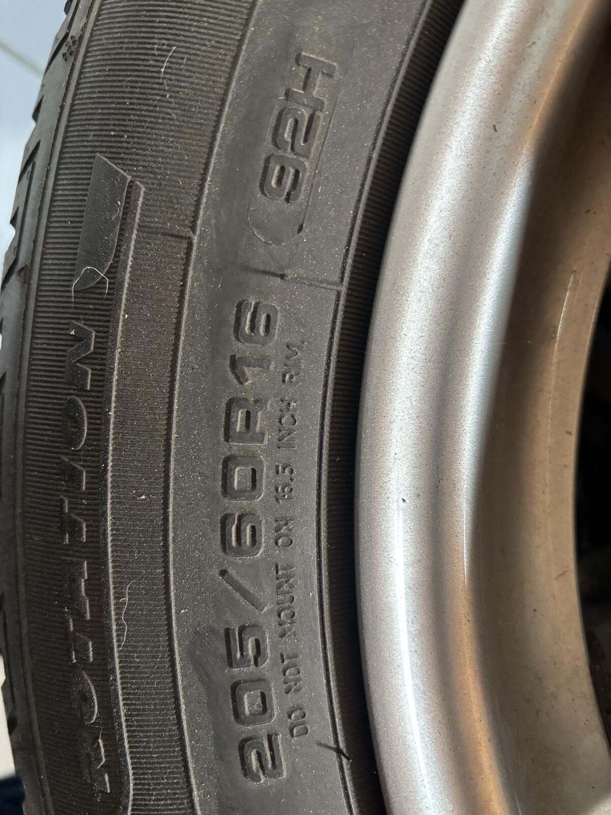 Winterreifen mit Alufelgen 2