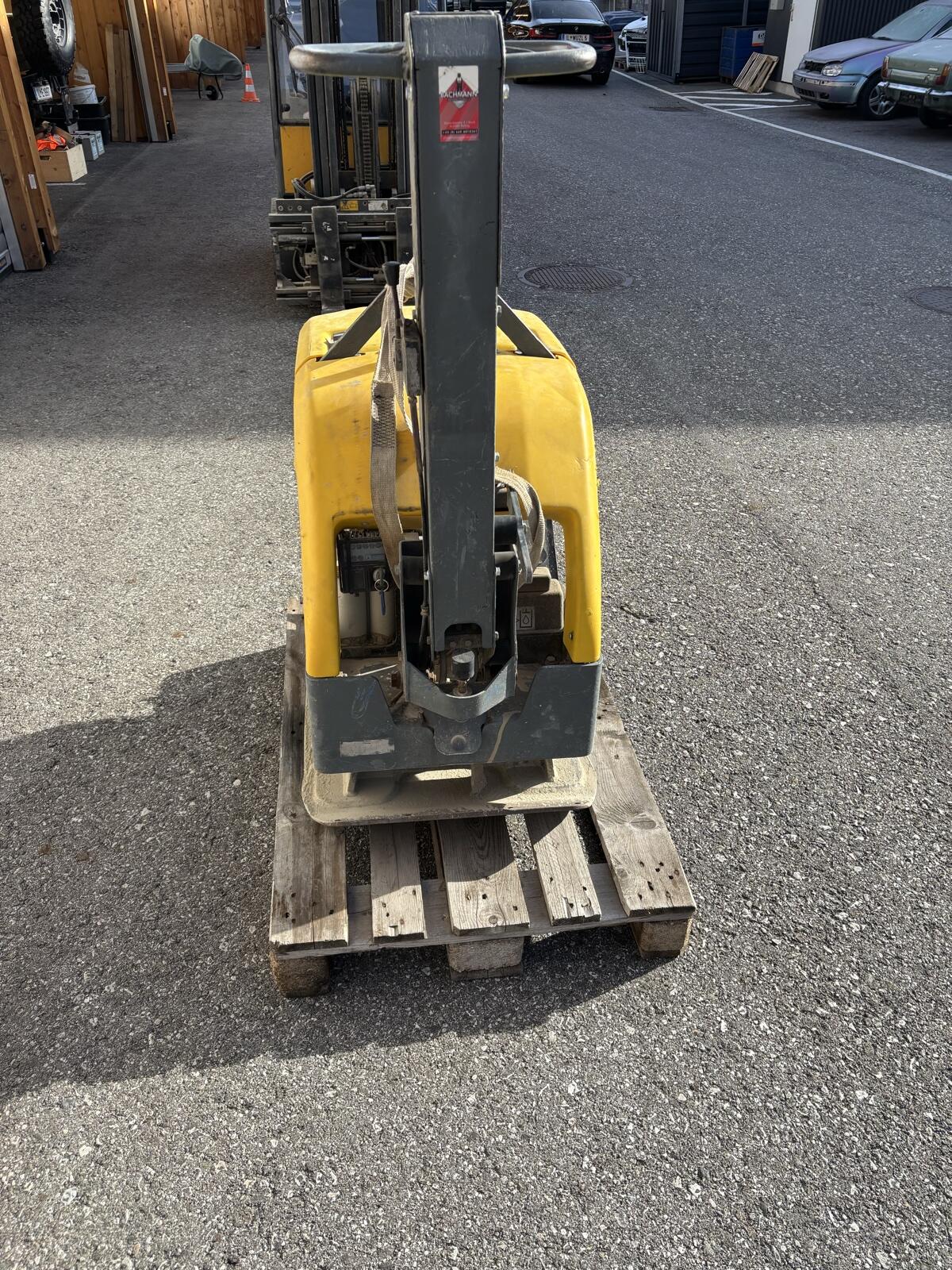 Rüttelplatte Atlas Copco LG400 3