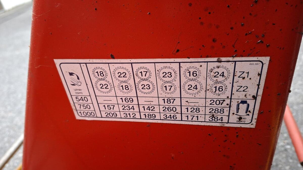 Kreiselegge Pöttinger Lion 300 1