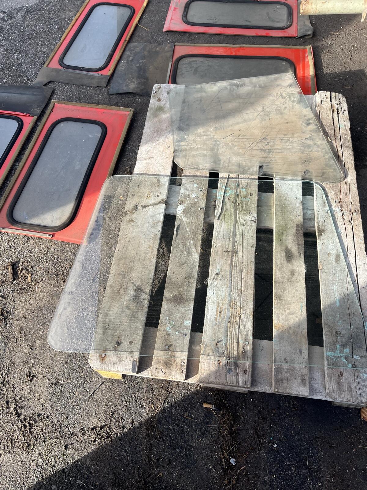 Steyr Seitenteile, Scheibe 2