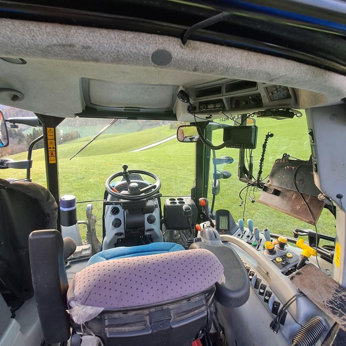 New Holland T6 140 2