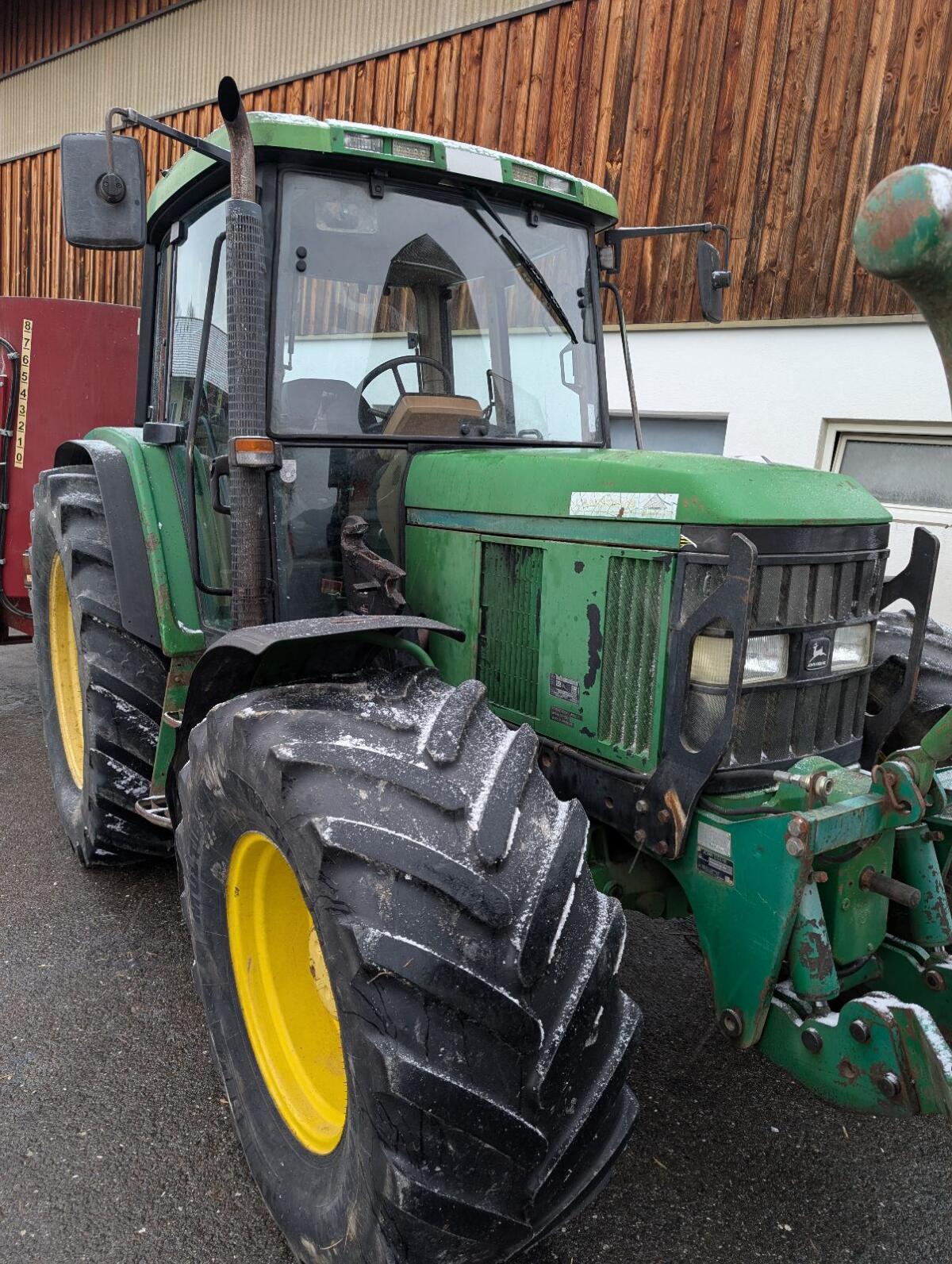 John Deere 6400 2