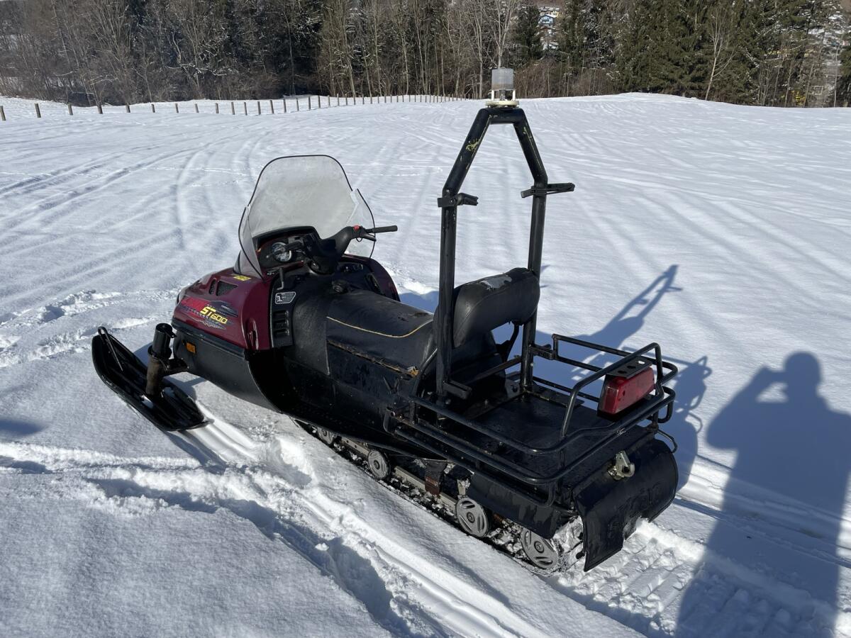 Skidoo Schneemobil 3