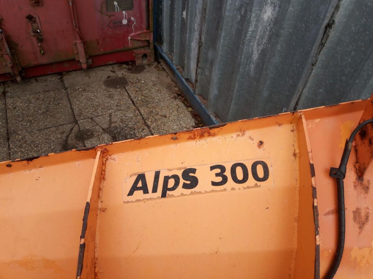 Schneepflug Alps 300 3