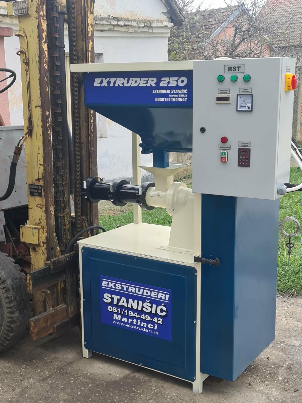 Szójabab Extruder 200 3