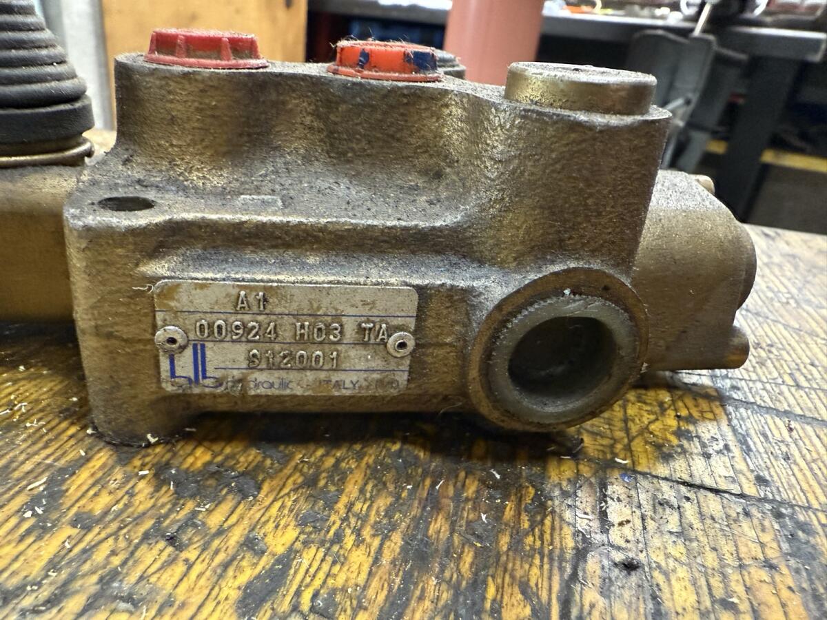 Doppelwirkendes Steuergerät 2