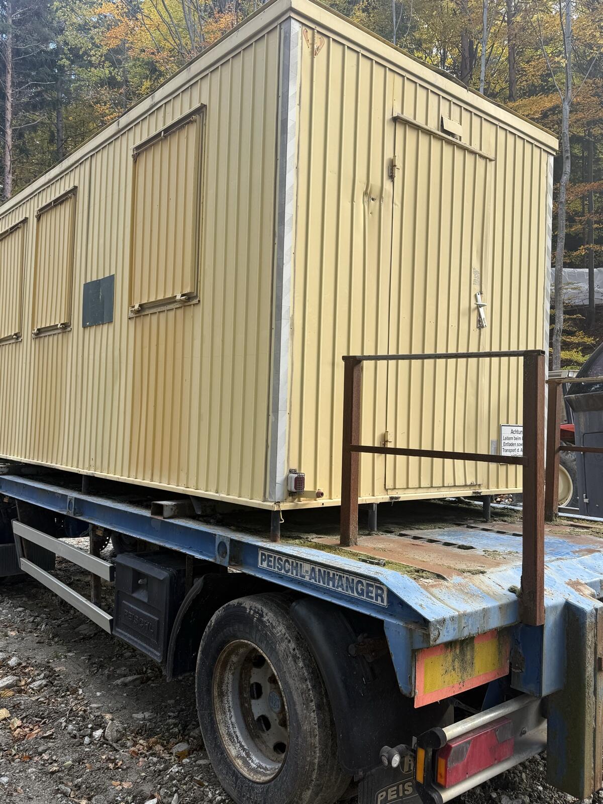 Bauhütte Container Hühnerstall 2