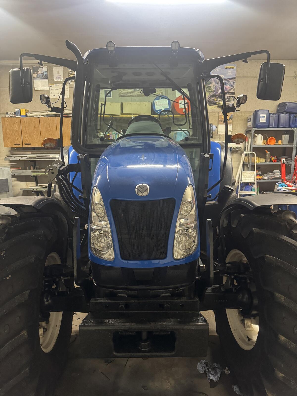 New Holland T5050 3