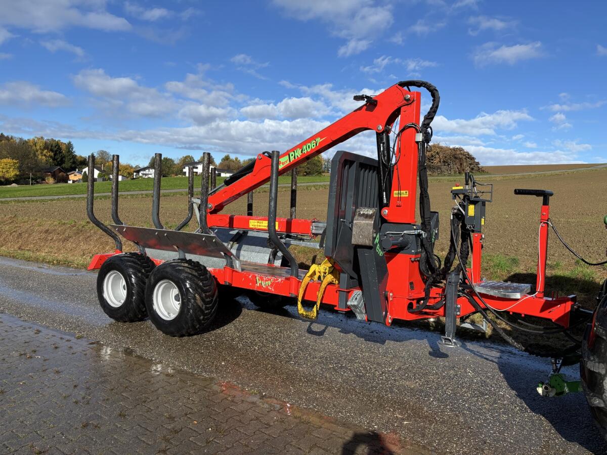 Perzl Rückewagen PRW 10 mit Verladekran VK 4067 2