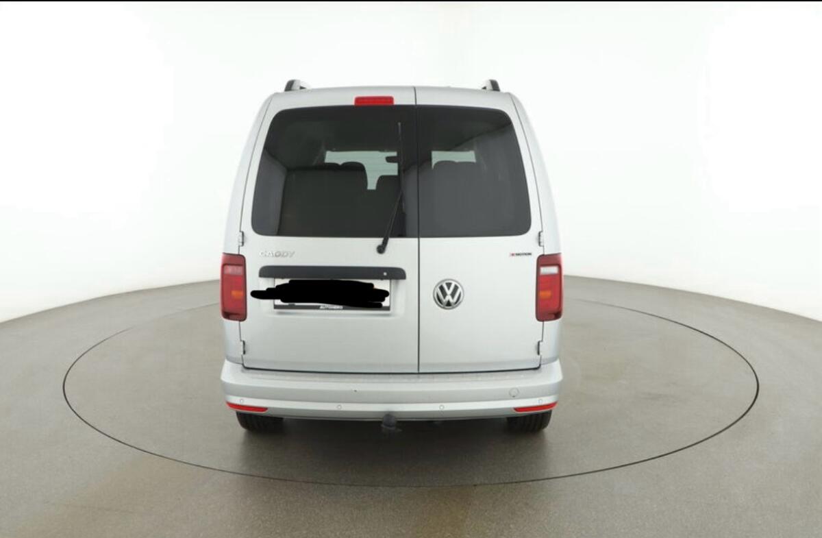 VW Caddy Maxi 2,0TDI DSG 4Motion 3