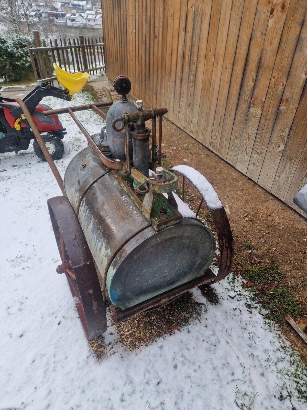 Garten- bzw. Baumspritzpumpe 2