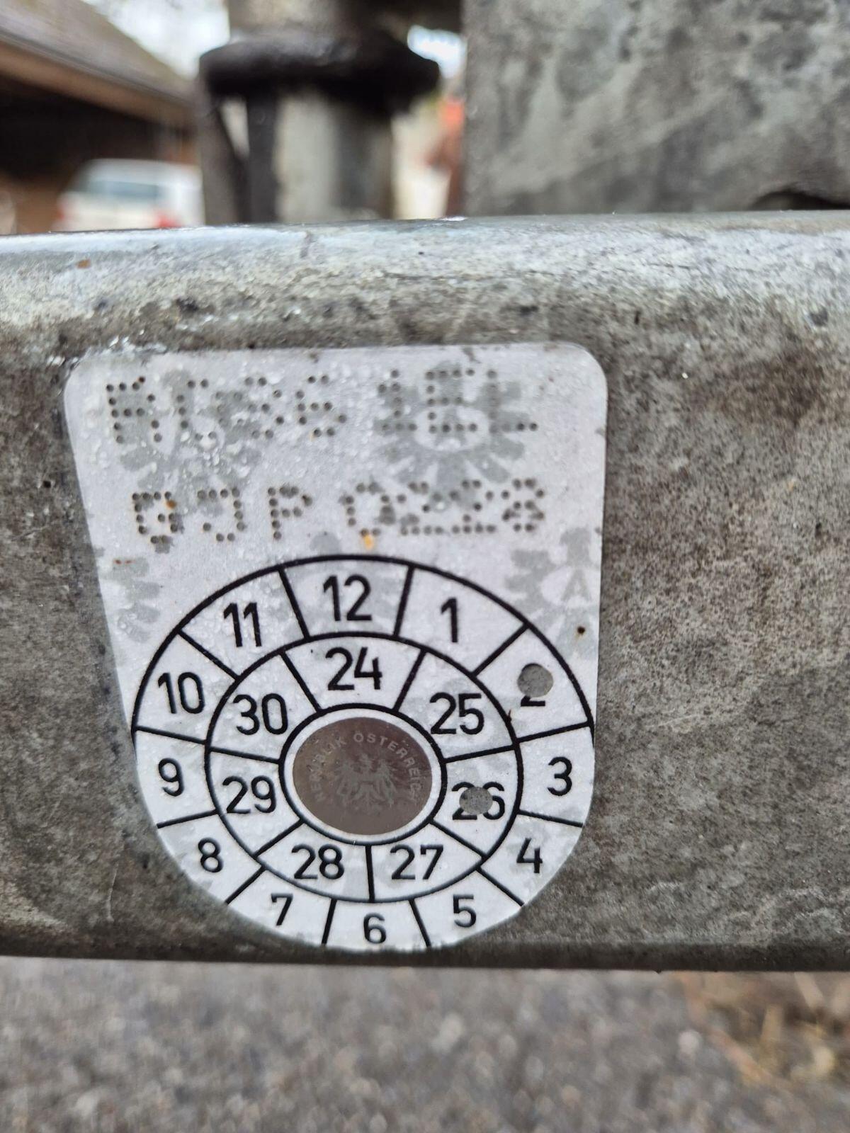 Verkaufe Pferdeanhänger 3