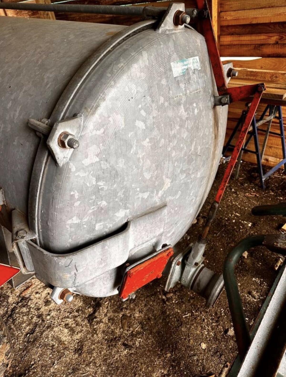 Verkaufe 1.700 l Bauer Güllefass 3