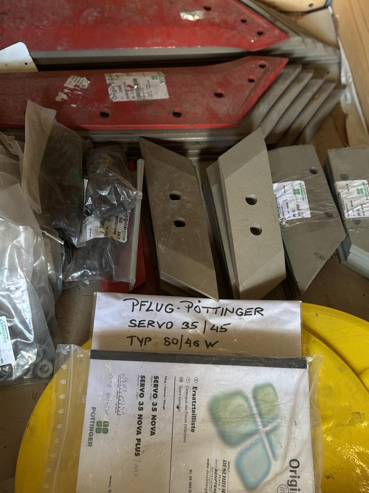 Pöttinger 4-Schar Servo 35 inkl. Ersatzteile 3