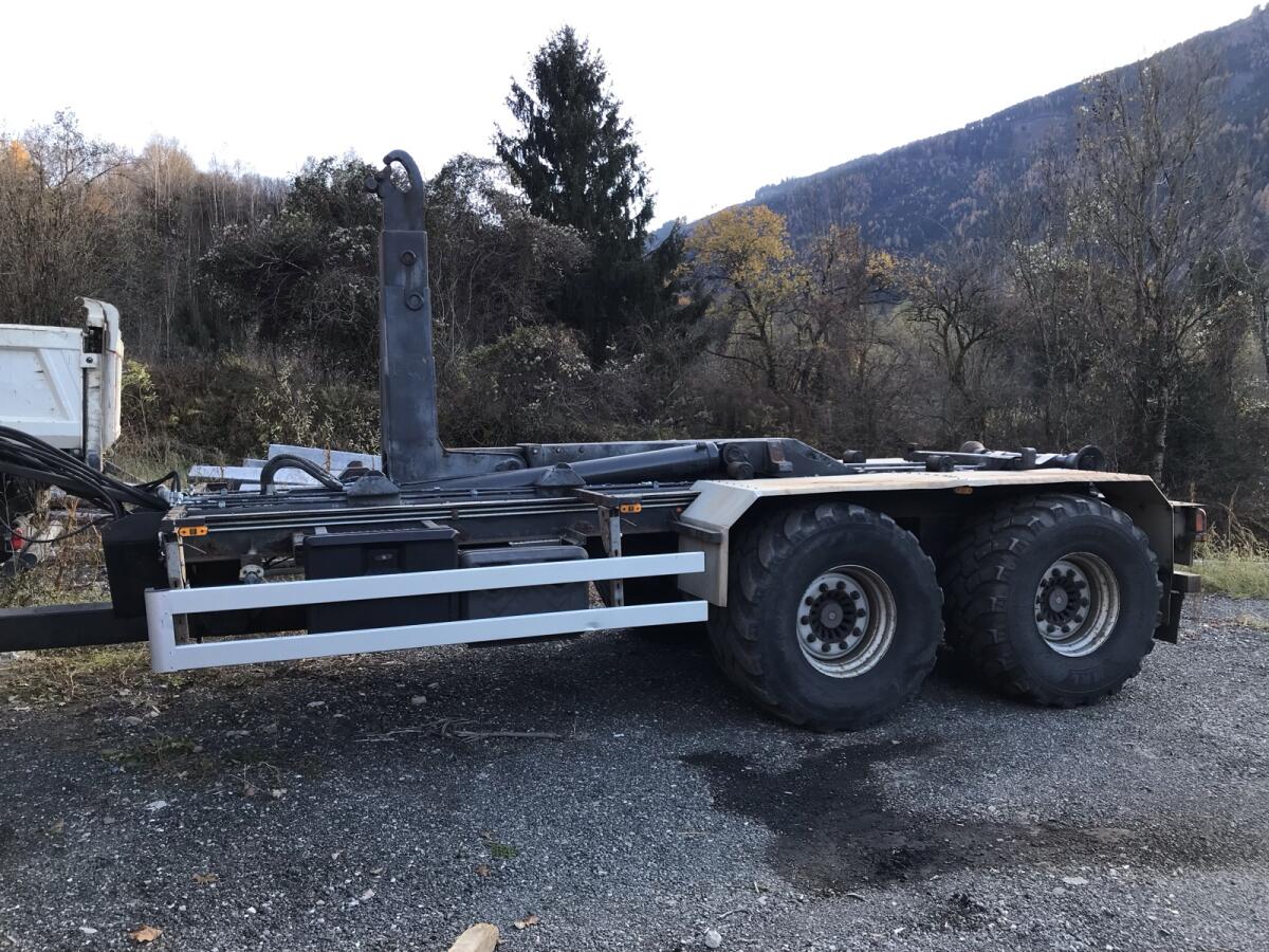 Hakenliftanhänger 2