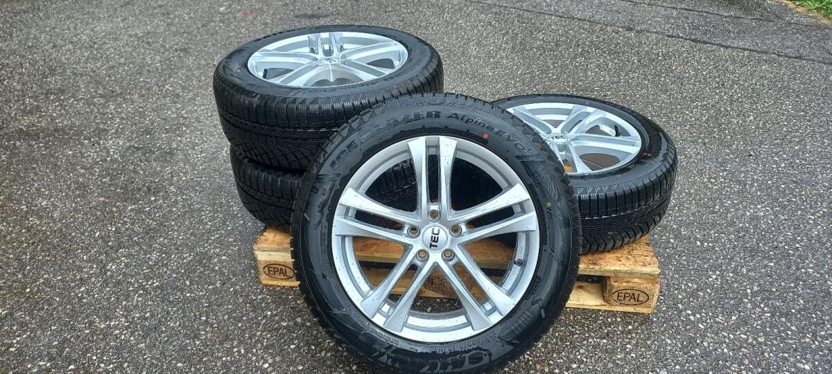 Winterkompletträder 235/55R18 104H ET45 8,0Jx18NZ 1