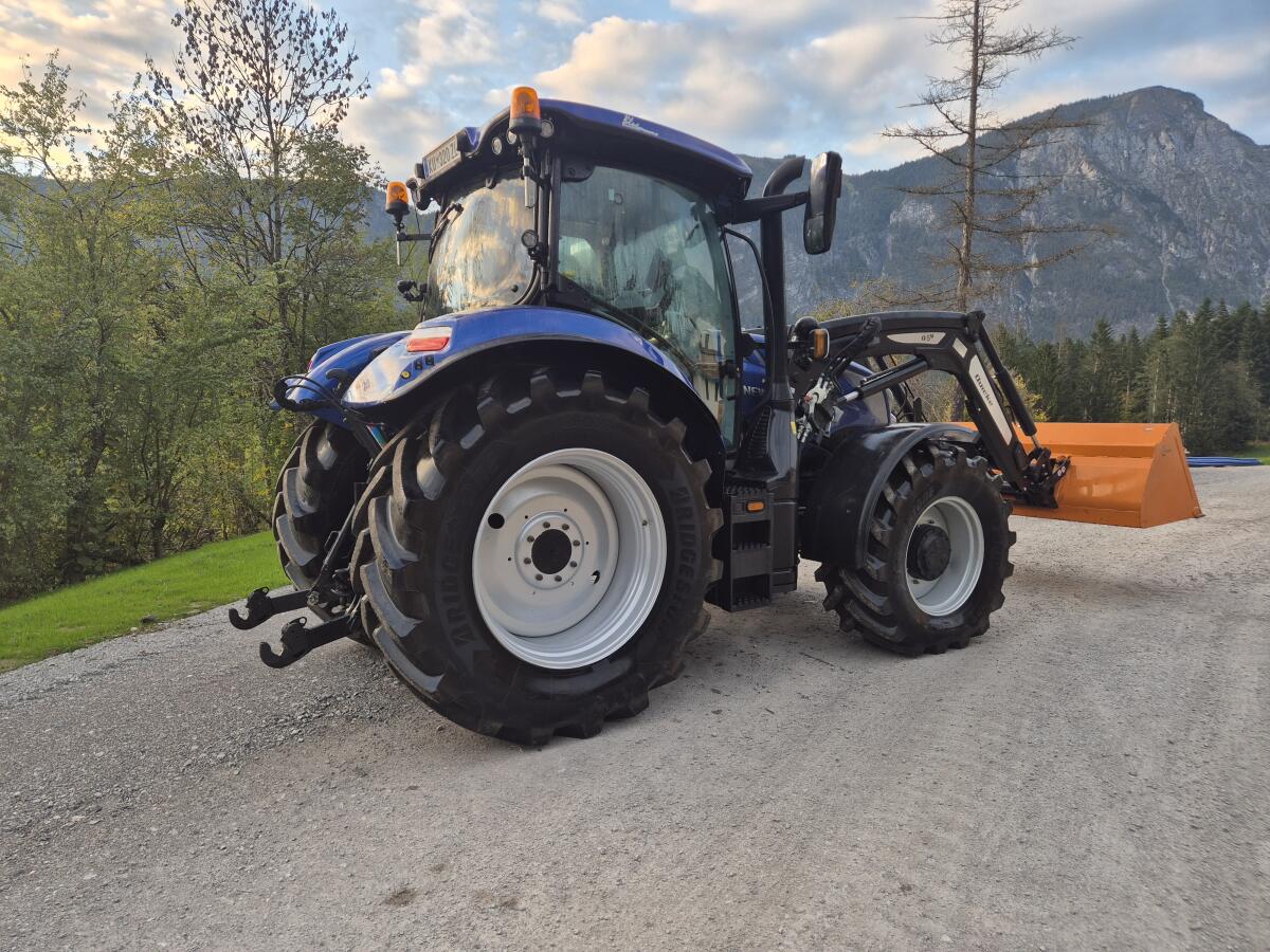 New Holland T6.180 Auto Command mit Frontlader 3