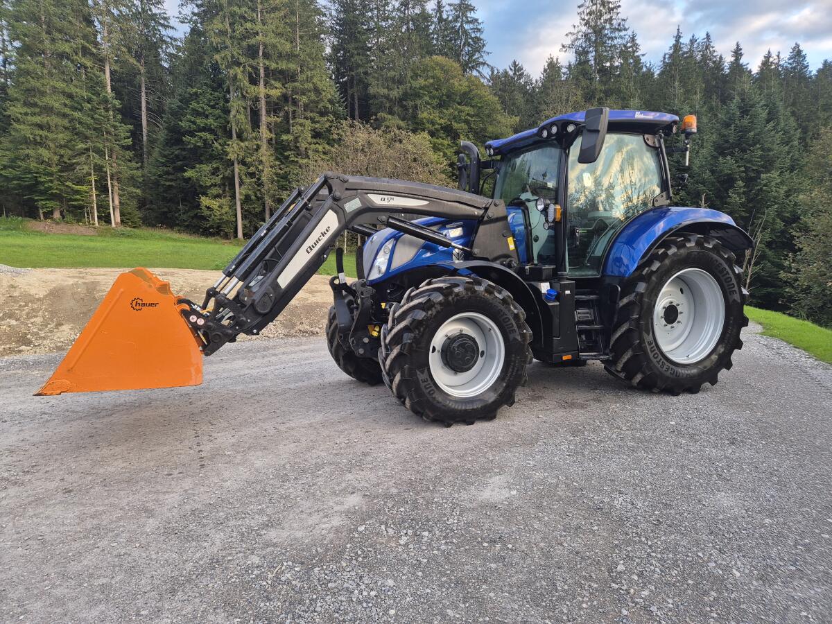 New Holland T6.180 Auto Command mit Frontlader 2