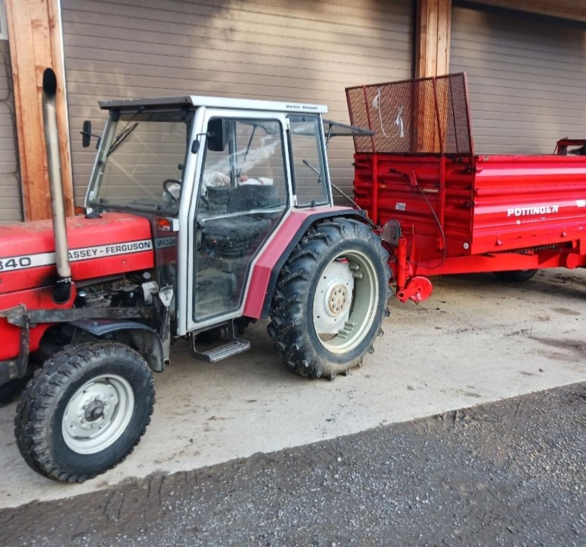 Massey mit Frontlader 1