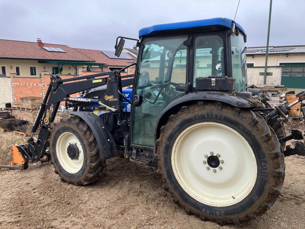 New Holland 4050 DeLuxe 2
